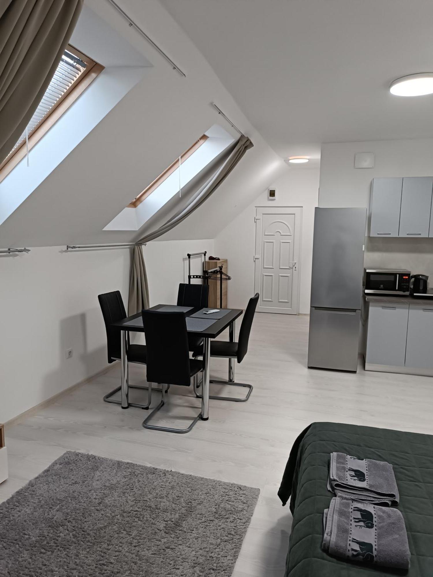 Mira apartman Debrecen Exterior foto
